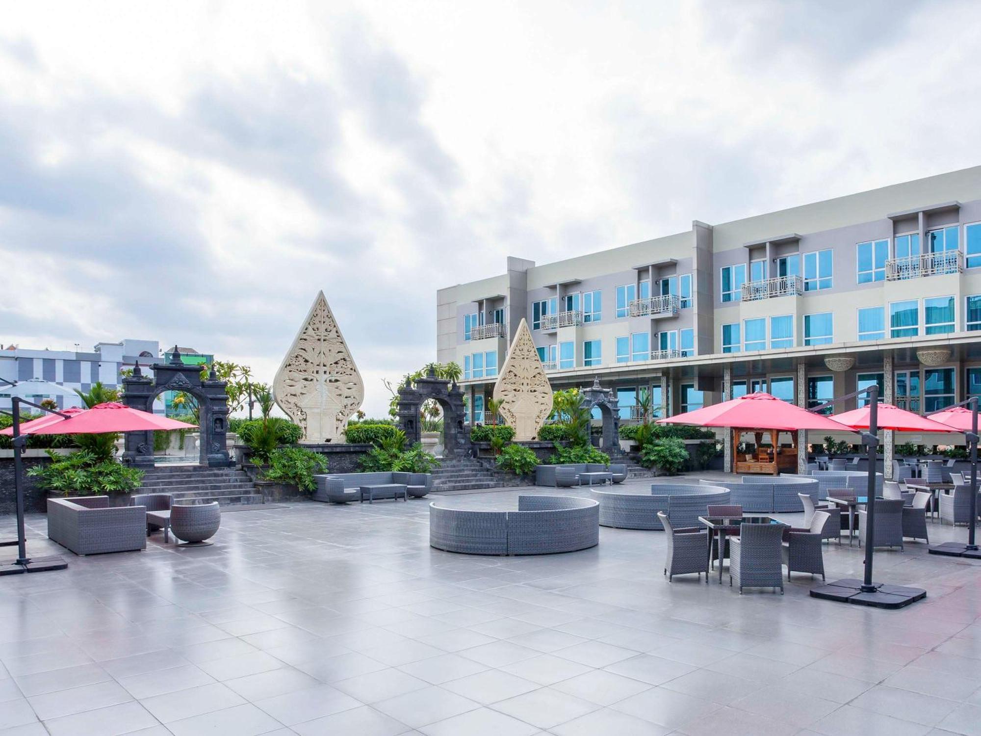 Grand Mercure Yogyakarta Adi Sucipto Pakualaman Zewnętrze zdjęcie